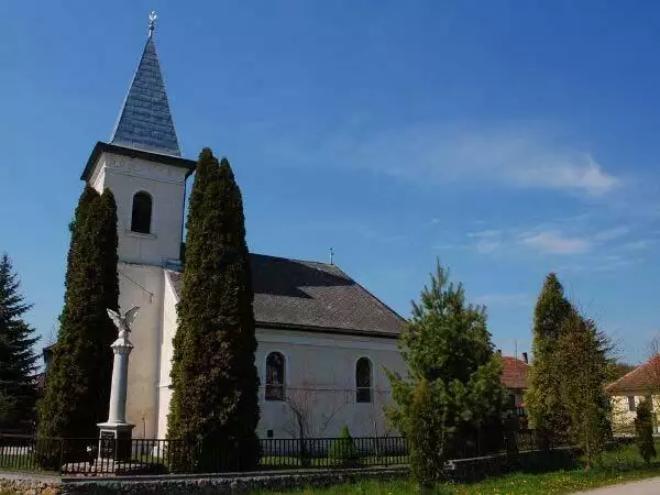 Kép erről: Pálháza Református templom Örömvölgy vendégház